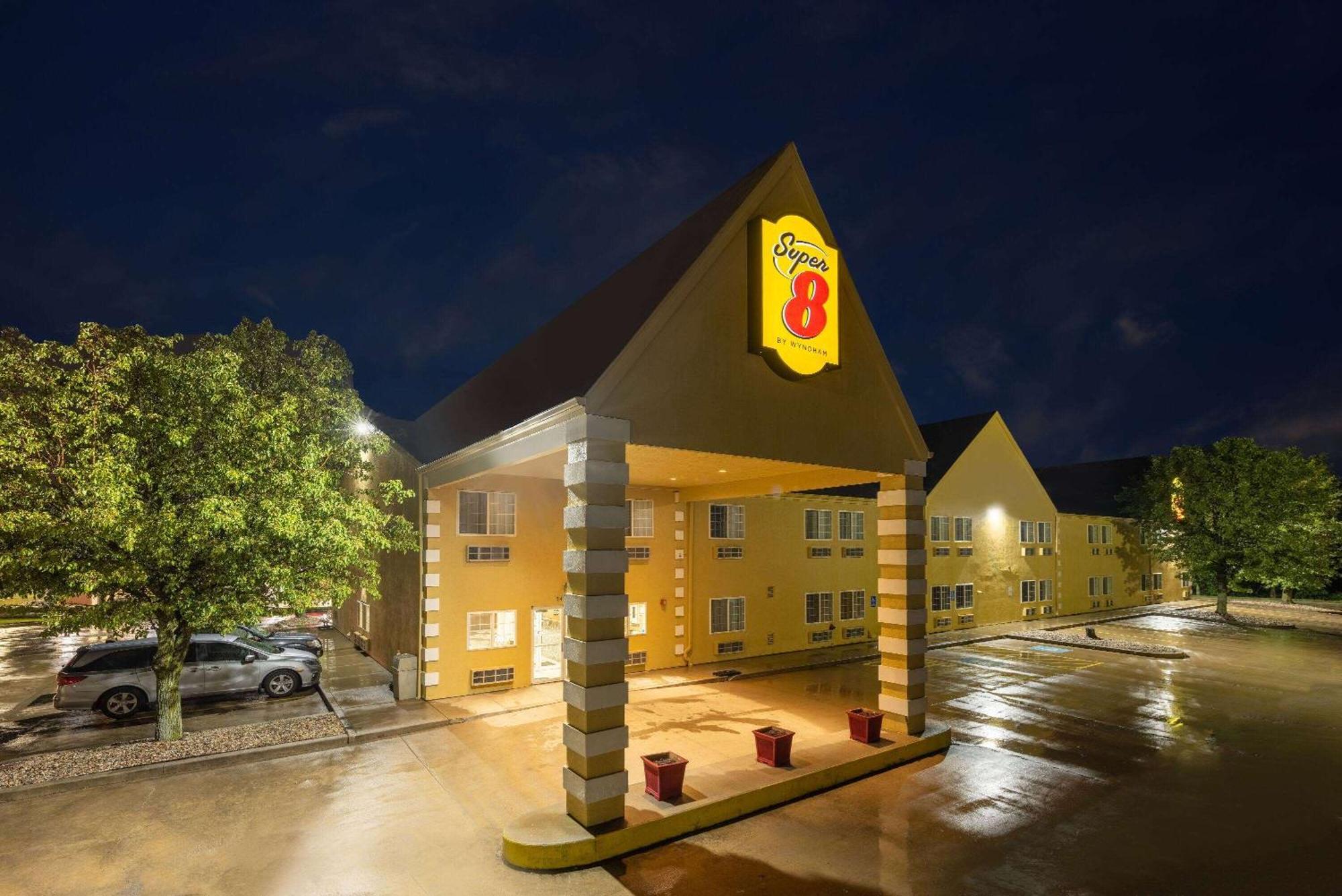 Hotel Super 8 By Wyndham De Soto Exterior foto